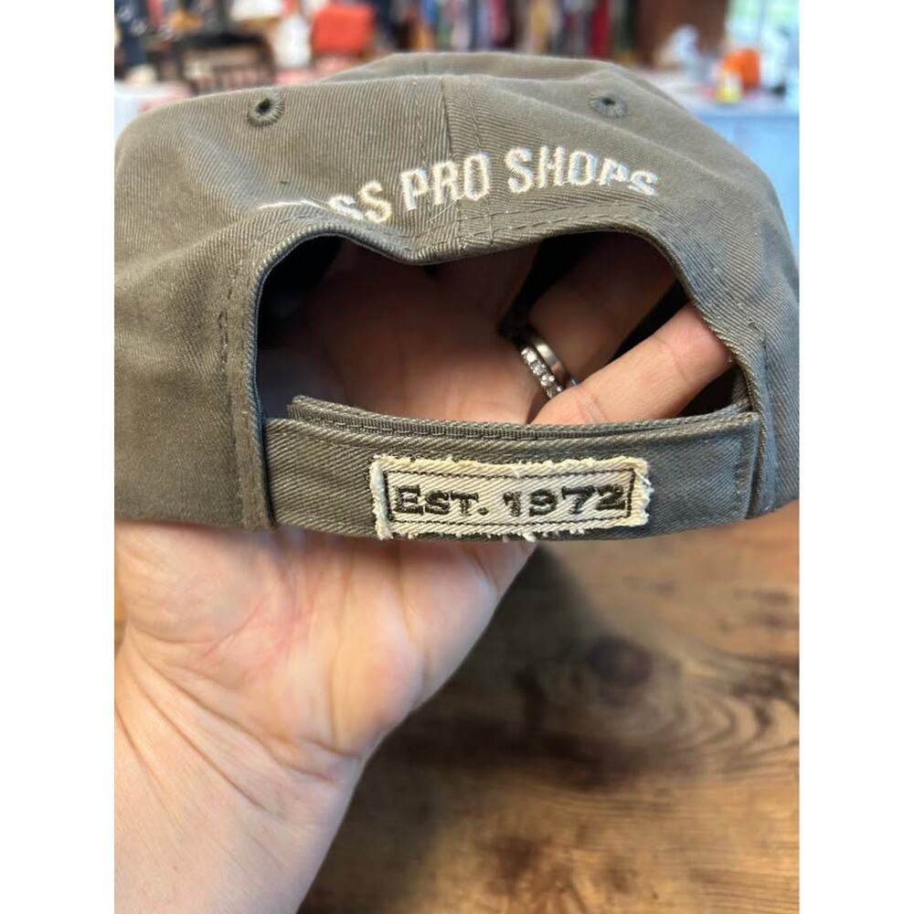 Bass Pro Hat “Hunting The Rut” - Picture 2 of 3